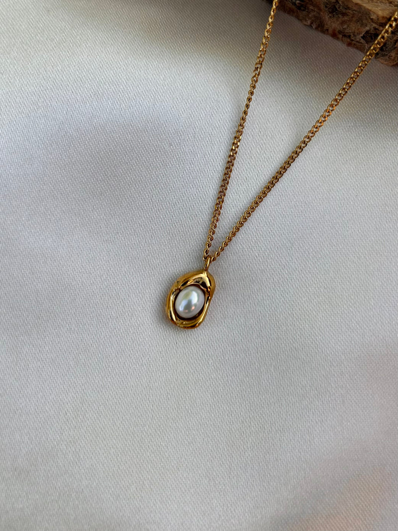 Freshwater Pearl Necklace